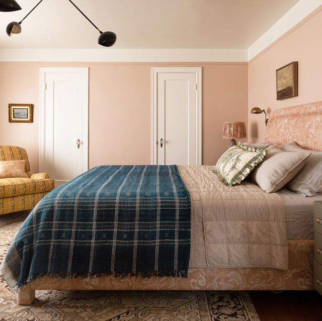 Featured image of post Master Bedroom Warm Paint Colors For Bedroom - Your bedroom is a sanctuary, which is why the paint color on your walls should be something you love.