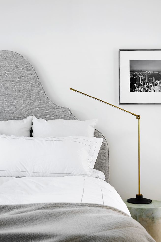Featured image of post Bed Frame With Reading Lights In Headboard : The durable soft linen fabric is available in light gray and dark gray.