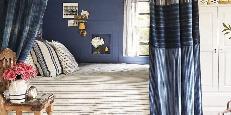 7 Non-Permanent Ways to Decorate Your Bedroom