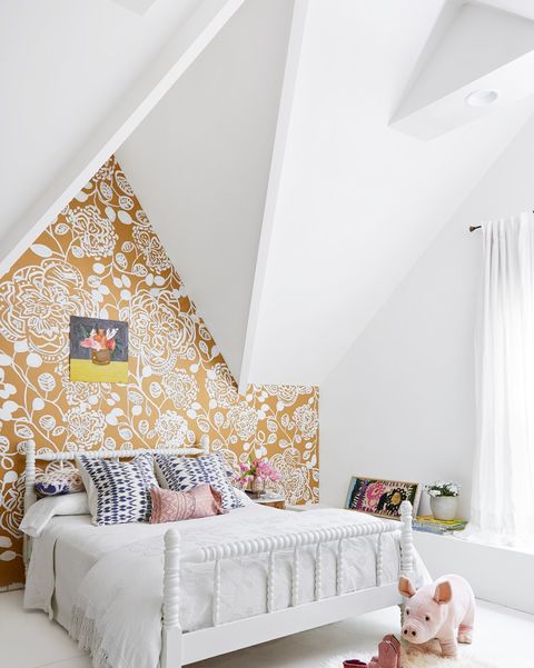 25 Creative Bedroom Wall Decor Ideas How To Decorate Master Bedroom Walls