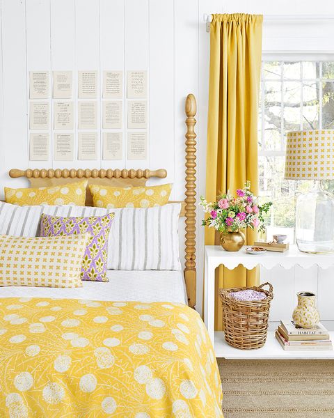 25 Creative Bedroom Wall Decor Ideas How To Decorate Master Walls - Yellow And Grey Bedroom Wall Decor