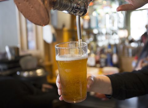 Beer being served in Sydney pub.