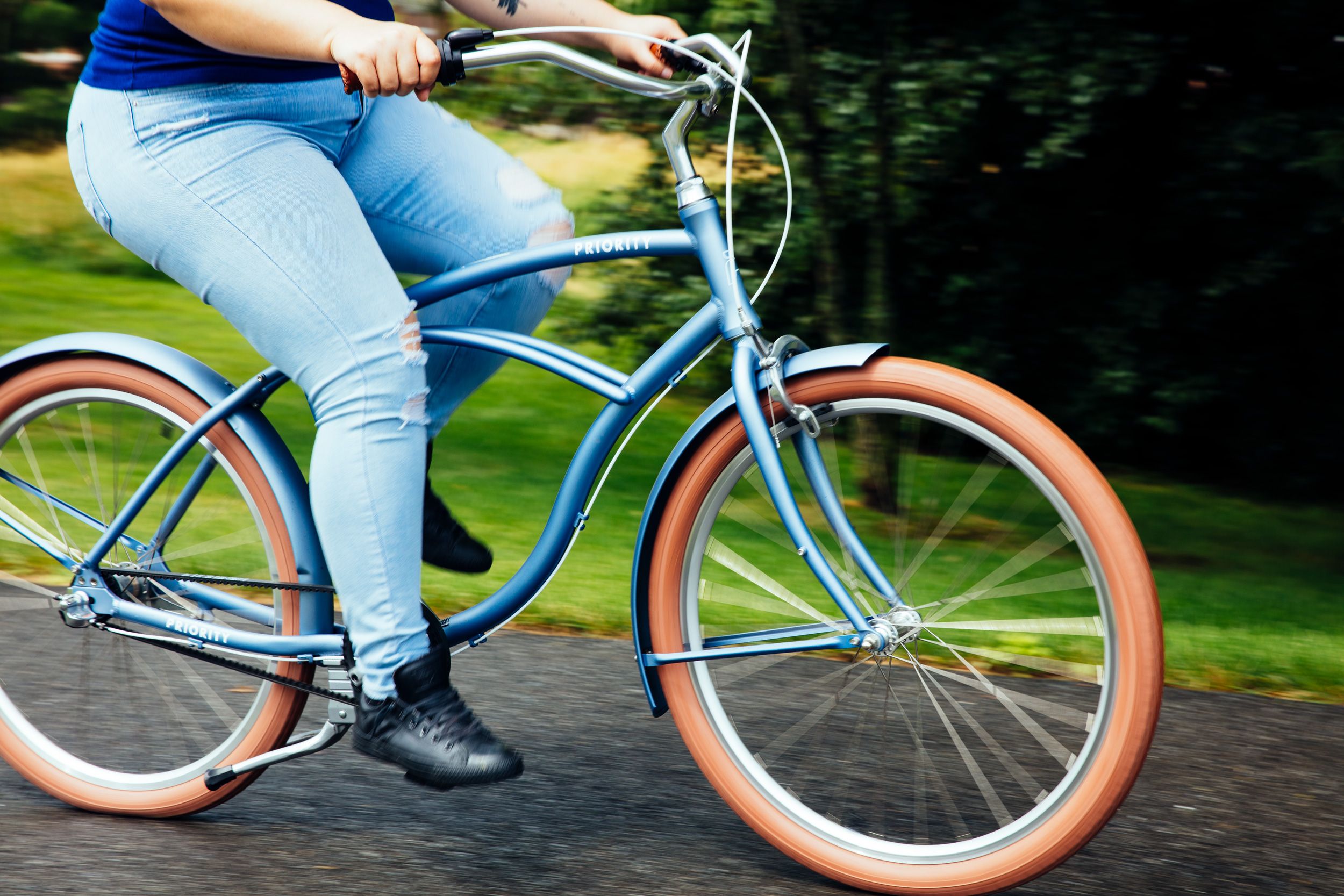 cruiser bike with gears and basket