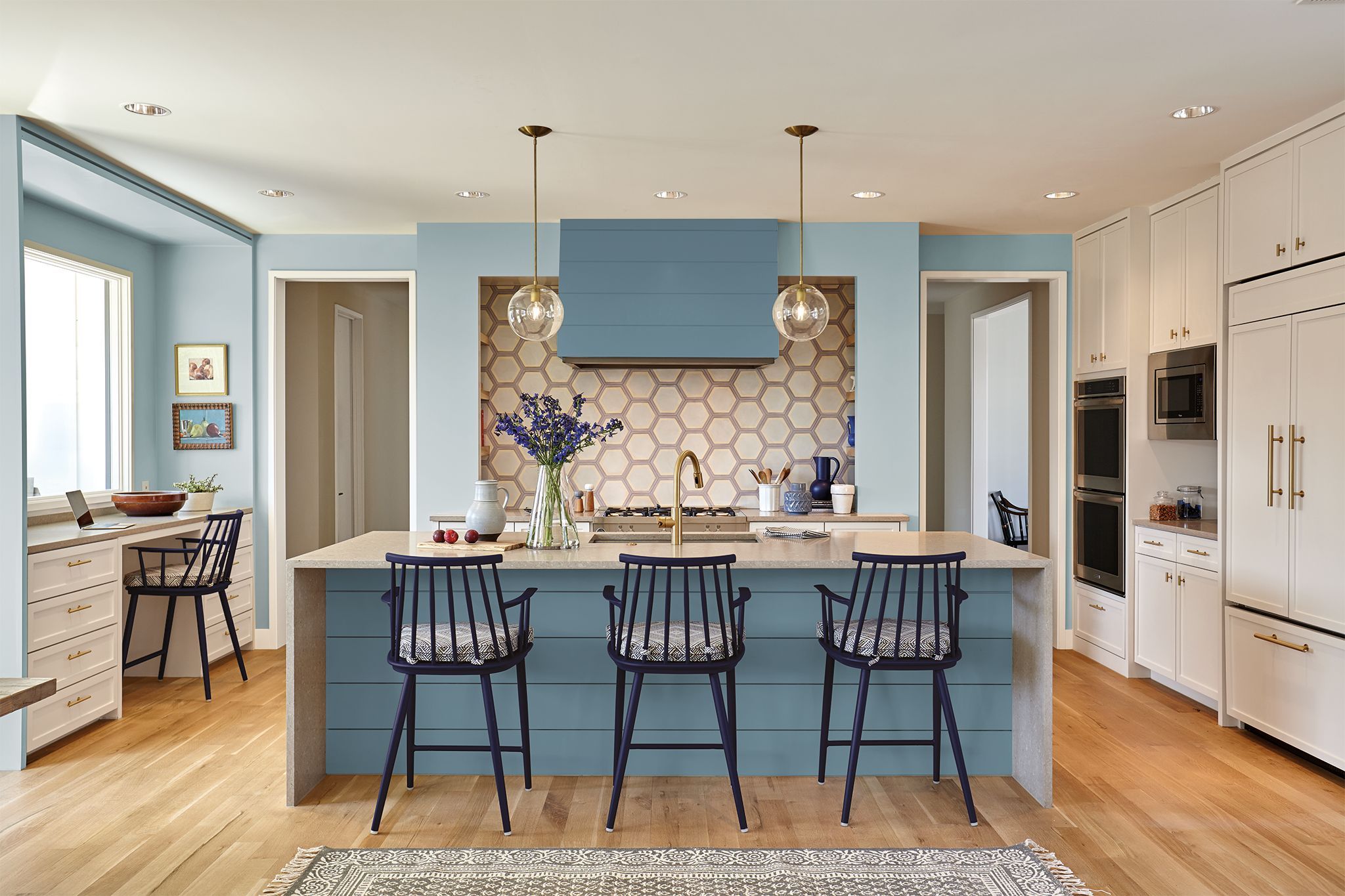 40 Blue Kitchen Ideas Lovely Ways To Use Blue Cabinets And Decor In Kitchen Design