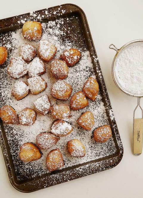 Dish, Food, Cuisine, Powdered sugar, Ingredient, Malasada, Dessert, Ricciarelli, Poffertjes, Baking,