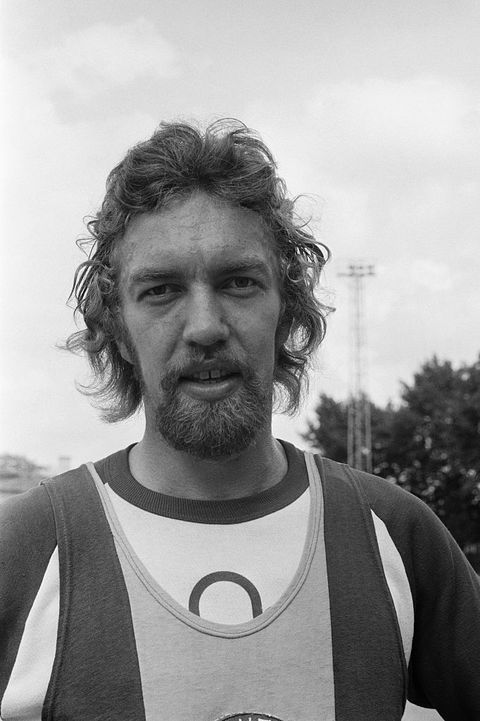 un retrato del fallecido atleta belga ivo van damme en 1976