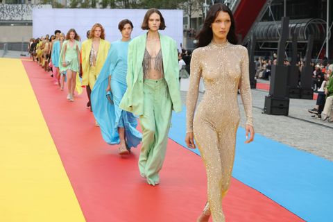 stella mccartney runway paris fashion week womenswear springsummer 2023