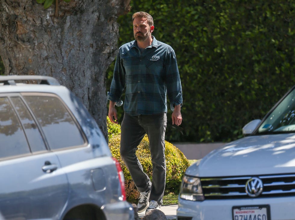 Ben Affleck's 10-Year-Old Son Backed a Lamborghini Into a BMW thumbnail