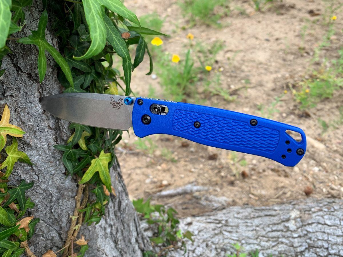 https://hips.hearstapps.com/hmg-prod.s3.amazonaws.com/images/benchmade-bugout-review-lead-1653003209.jpg?crop=0.8888888888888888xw:1xh;center,top&resize=1200:*