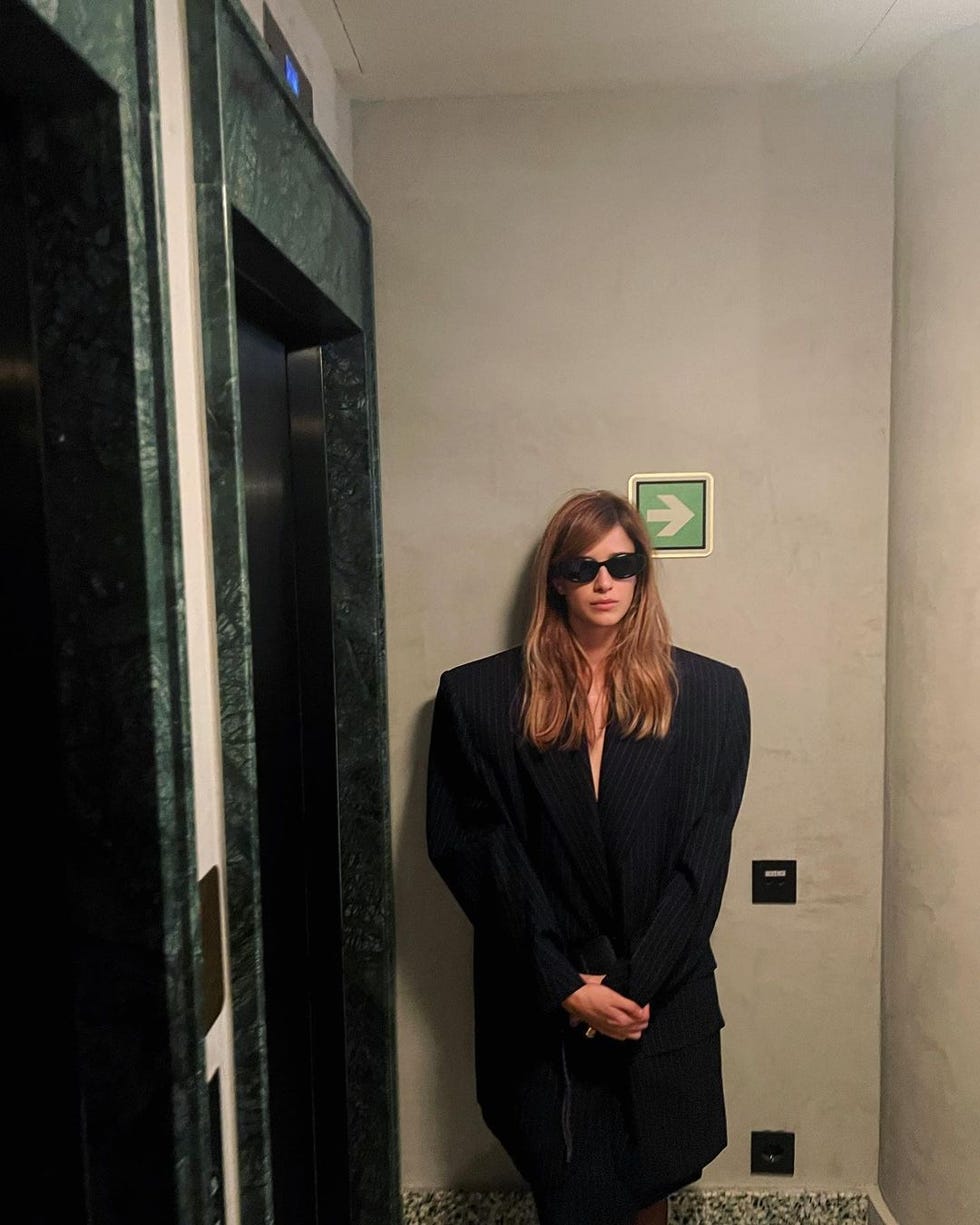1 - La riga di lato di Benedetta Porcaroli salverà i look capelli in autunno?