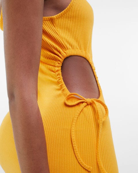 Bershka anuncia la primavera con este vestido Bershka anuncia la primavera con este vestido