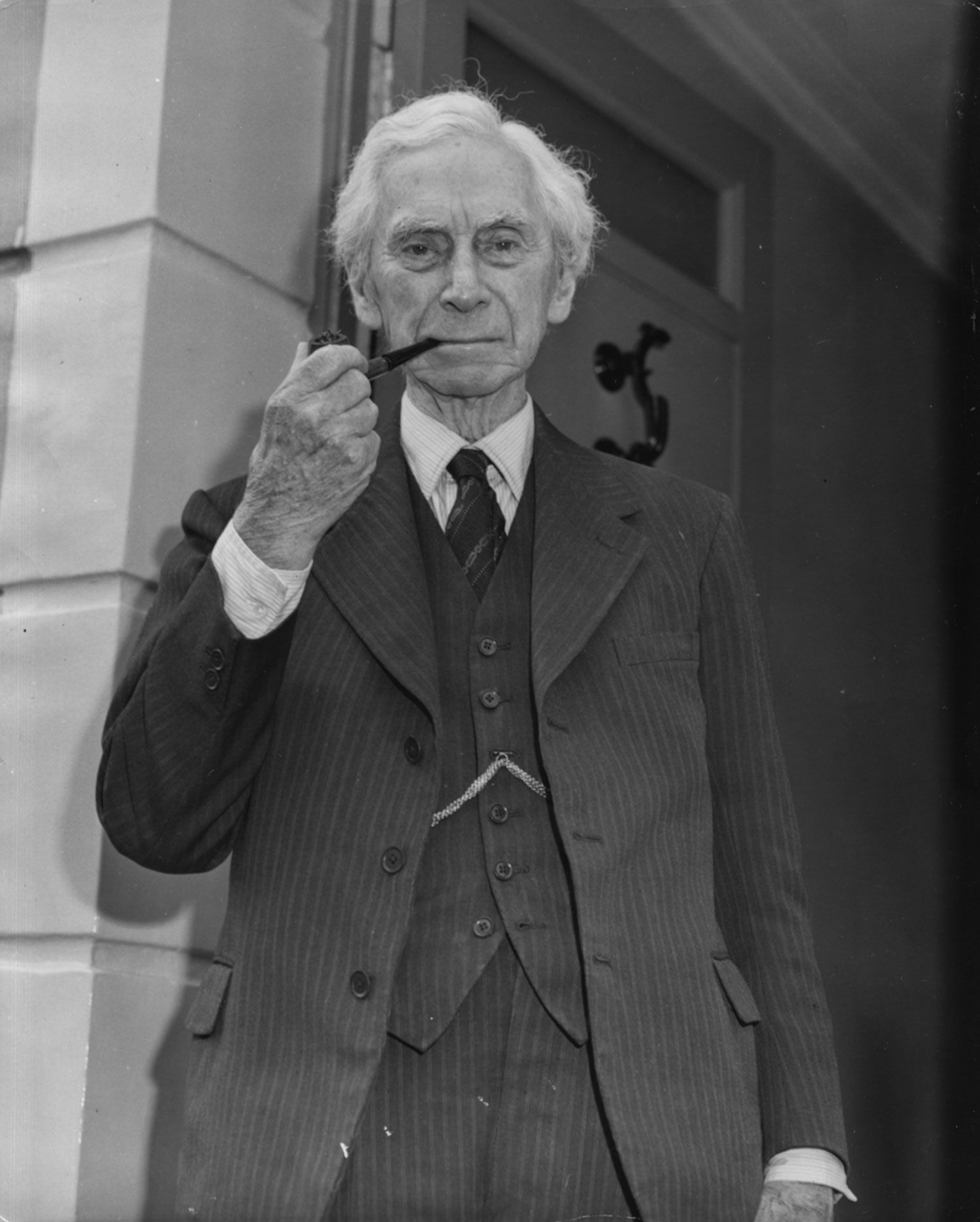 20 citas célebres de Bertrand Russell para tu filosofía de vida