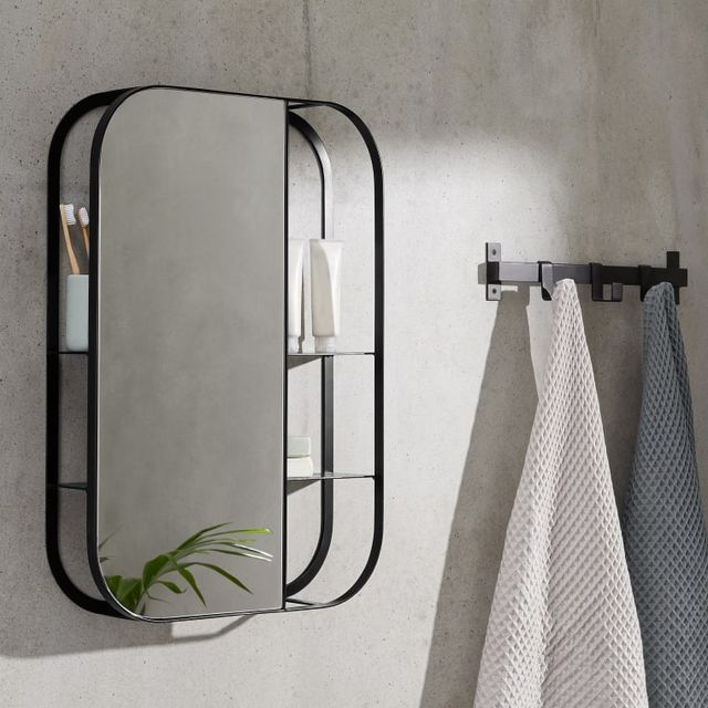 15 Bathroom Mirrors That Are Both Practical And Stylish