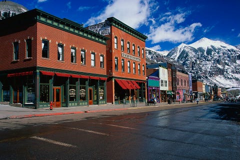 Best Small Town Christmas In California 2022 40 Best Christmas Towns - Top Christmas Towns In The Usa