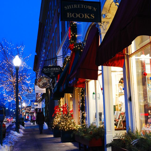 best christmas towns