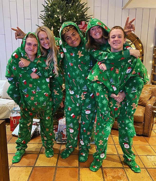 Family Matching Christmas Pyjamas Elf Pajamas for Kids Boys Xmas Pjs Girls Gifts Women’s Nightwear Mens Outfit