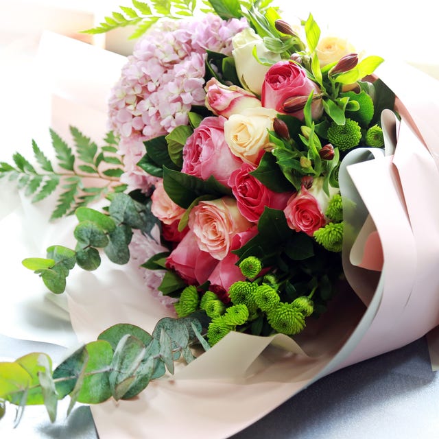 8 Cheap Flower Delivery Services for Sending Beautiful Bouquets