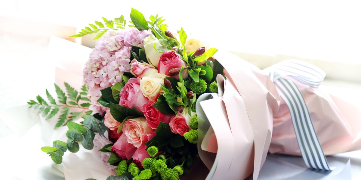 The perfect gift and bouquet—an answer for any anniversary from London flower  delivery shop Flowers24Hours