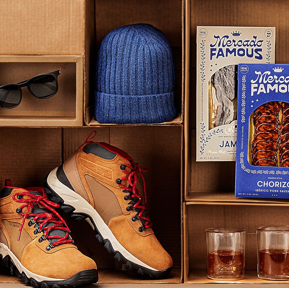 Our Mind-Blowing Lineup of the Best 70+ Christmas Gifts for Men