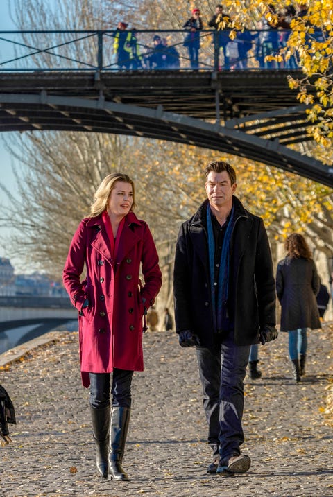 Best Hallmark Valentine's Day Movies - Love Locks