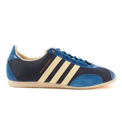 very adidas trainers mens