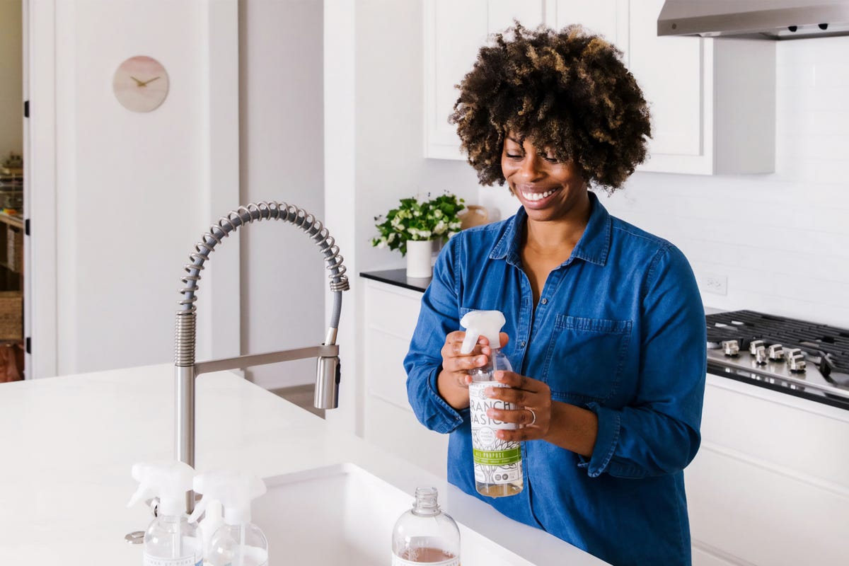 Meg Unprocessed breaks down non-toxic cleaning products