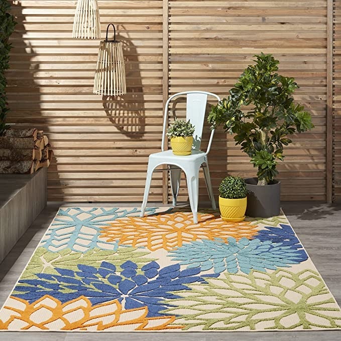 This Top-Rated Outdoor Rug Is a Steal at $68 on Amazon Right Now