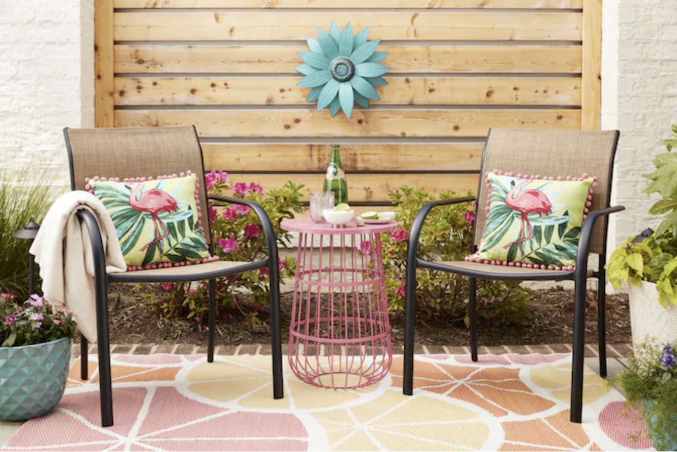 comfortable outdoor chairs for seniors