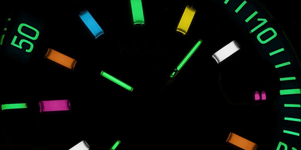 chauffør rekruttere Dødelig These Are Six of the Best Perpetually Glowing Tritium Watches