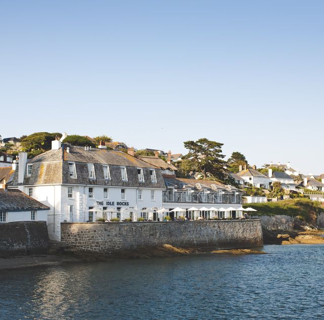 best places to stay in cornwall   luxury hotels in cornwall