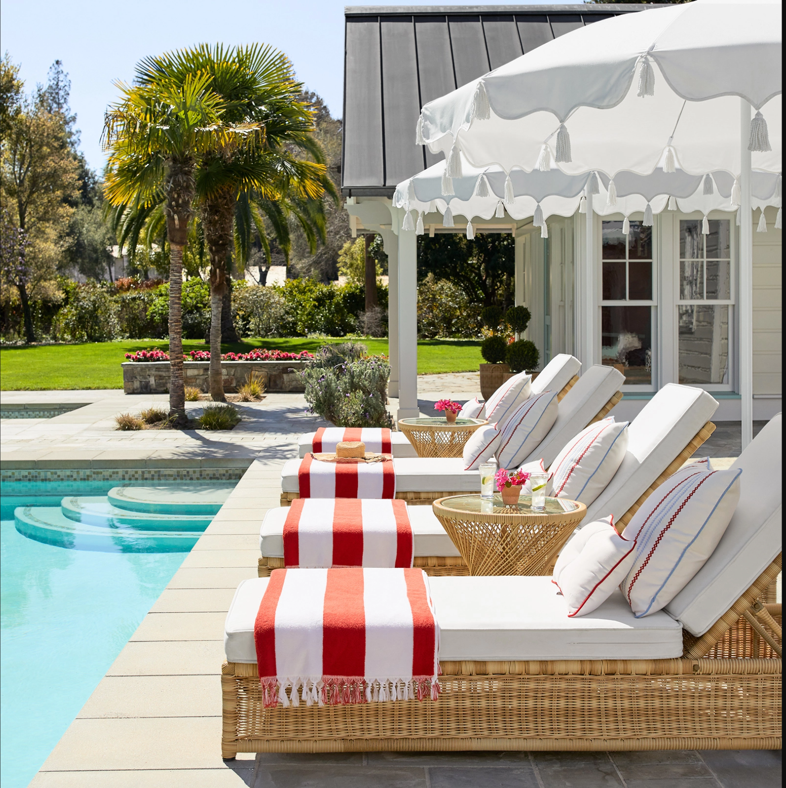 Need New Pool Lounge Chairs?! We’ve Got You Covered