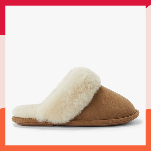 17 Best Slippers For Women 2021: Stay Cosy and