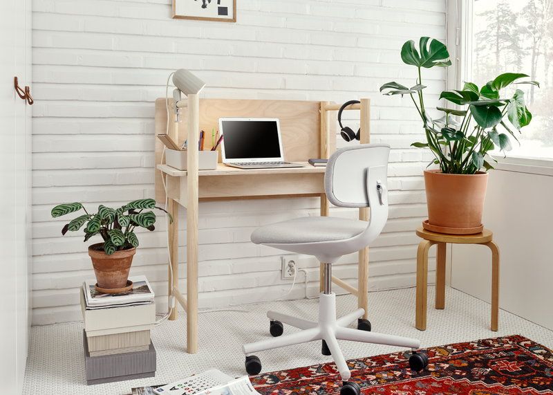 The 15 Best Desks For Small Spaces, Best Small Ikea Desk