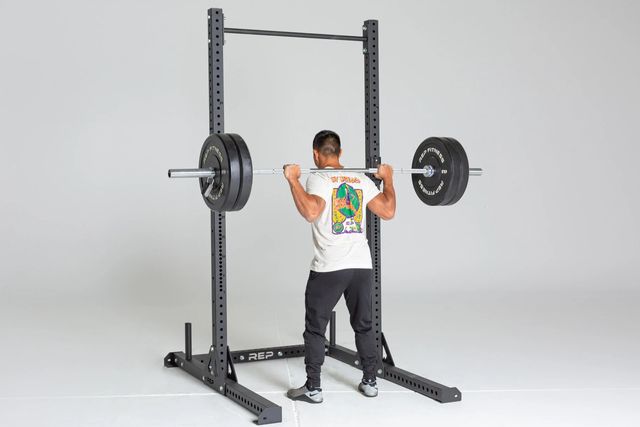 a man weight lifting