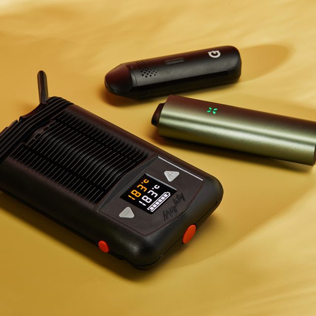Puffco Peak, portable vaporizer for dab, wax oils and concentrates