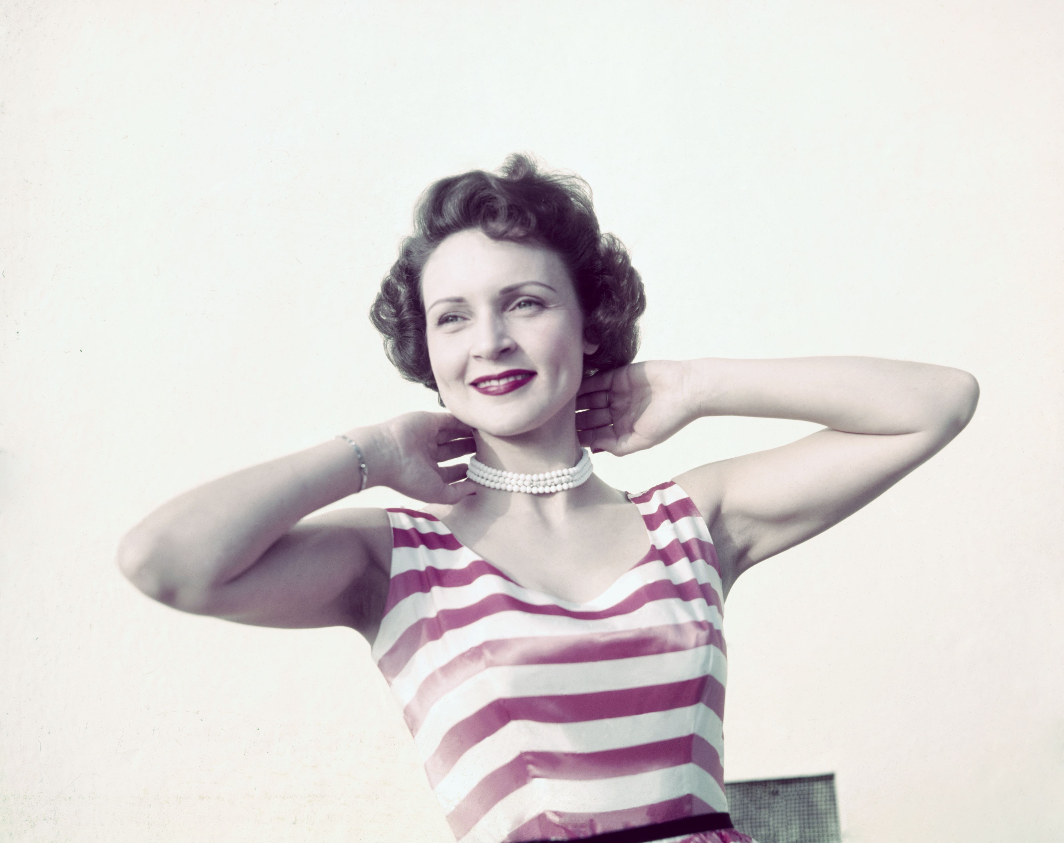 unbiased entertainment news source, Happy 100th Birthday Betty White! 