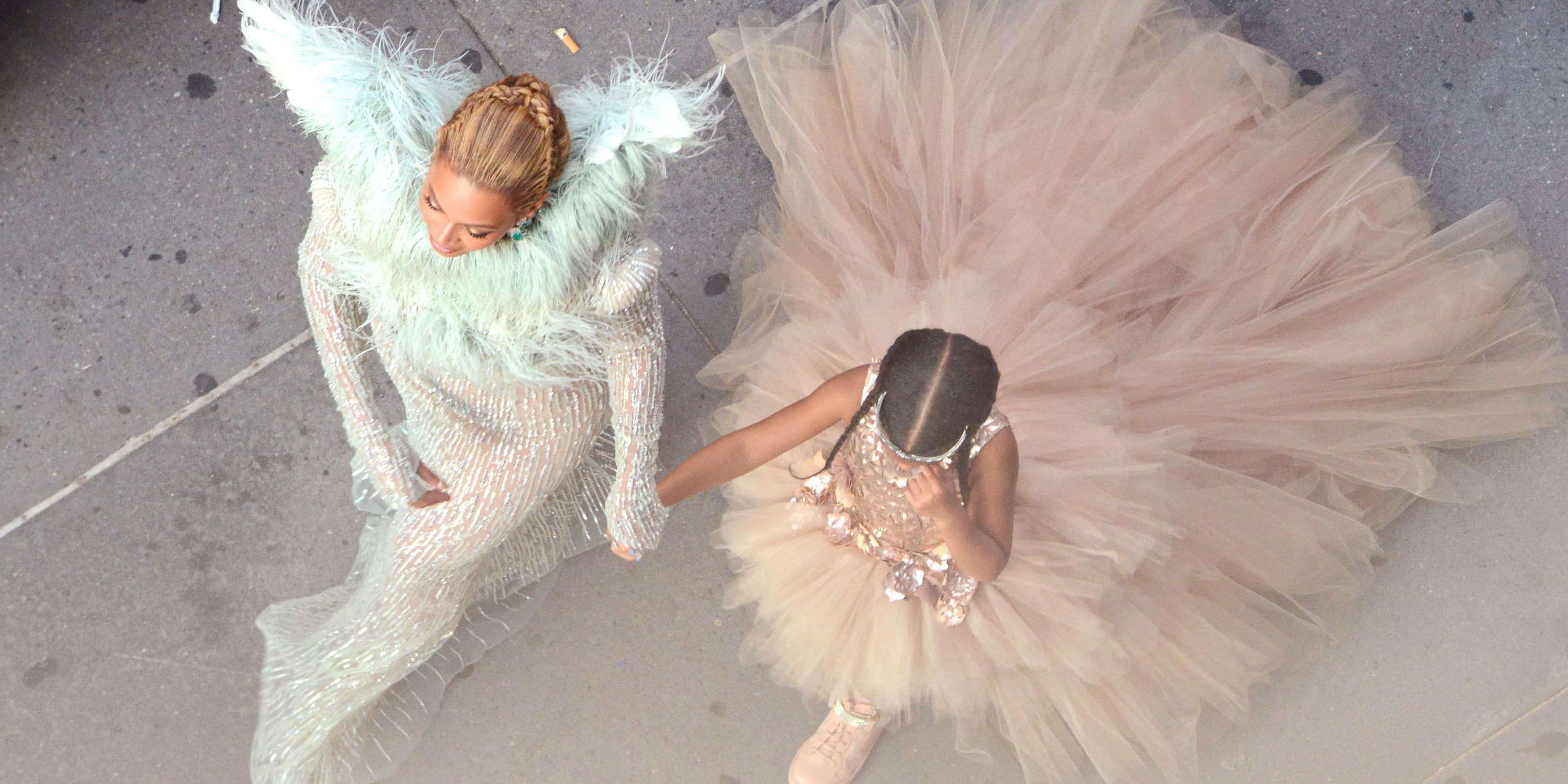 Beyoncé And Blue Ivy Wear Matching Gold Gowns At The Wearable Art Gala 2018