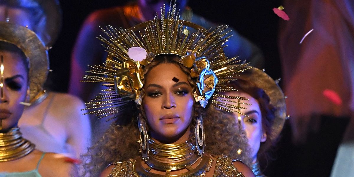 Best Twitter Reactions To Beyonce S Grammys Performance