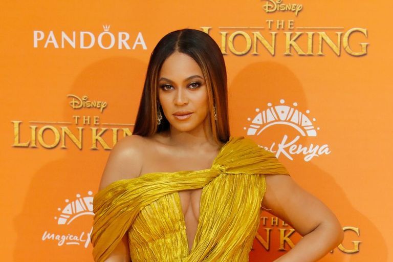 https://hips.hearstapps.com/hmg-prod.s3.amazonaws.com/images/beyonce-knowles-carter-attends-the-european-premiere-of-the-news-photo-1575902728.jpg?crop=1xw:0.66675xh;center,top