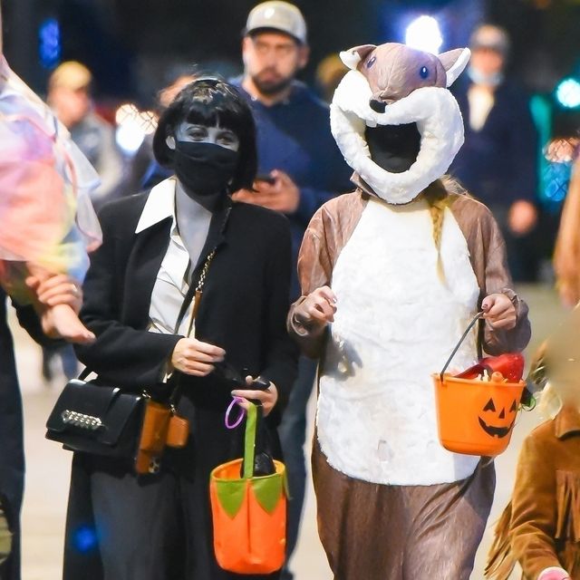 taylor swift, blake lively and ryan reynolds on halloween in nyc