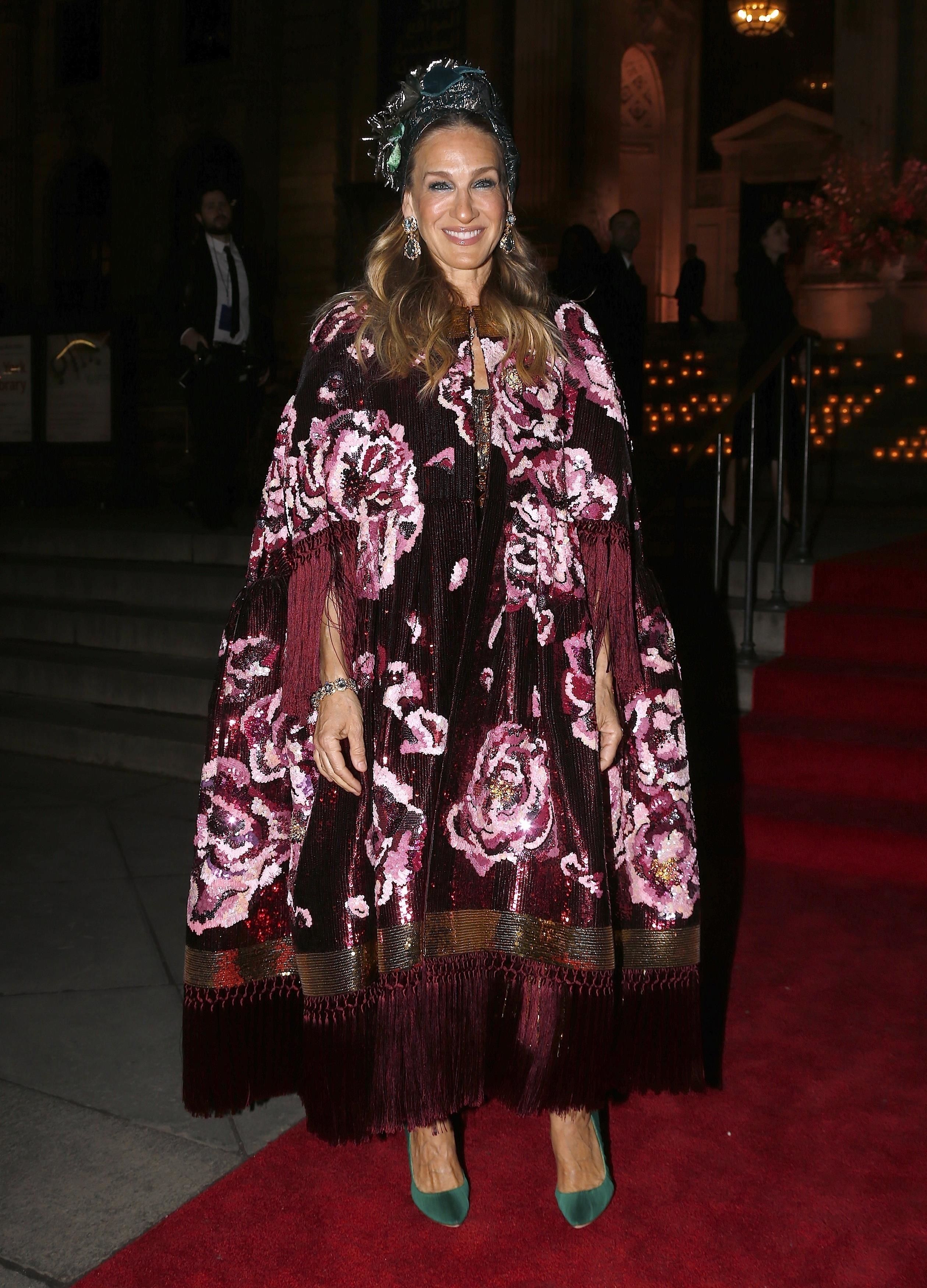 dolce and gabbana cape