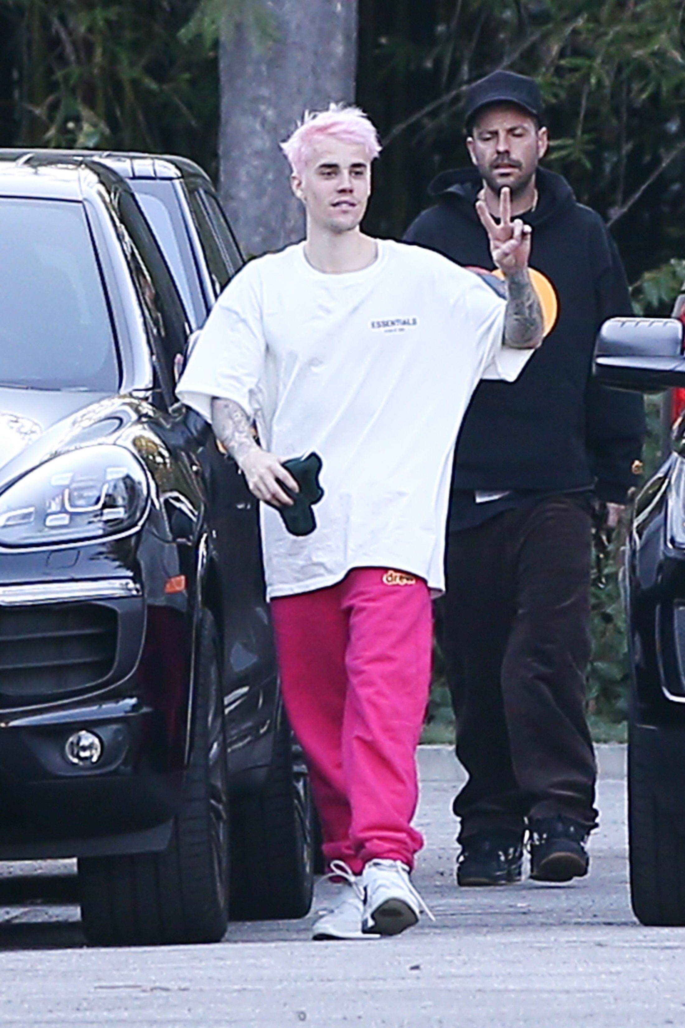 justin bieber pink supra