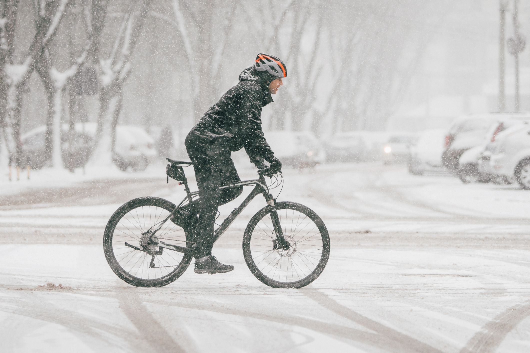 How to Bike Commute Through Winter 