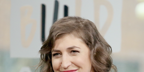 Watch 'BBT' Mayim Bialik Tryout for the NFL Draft.