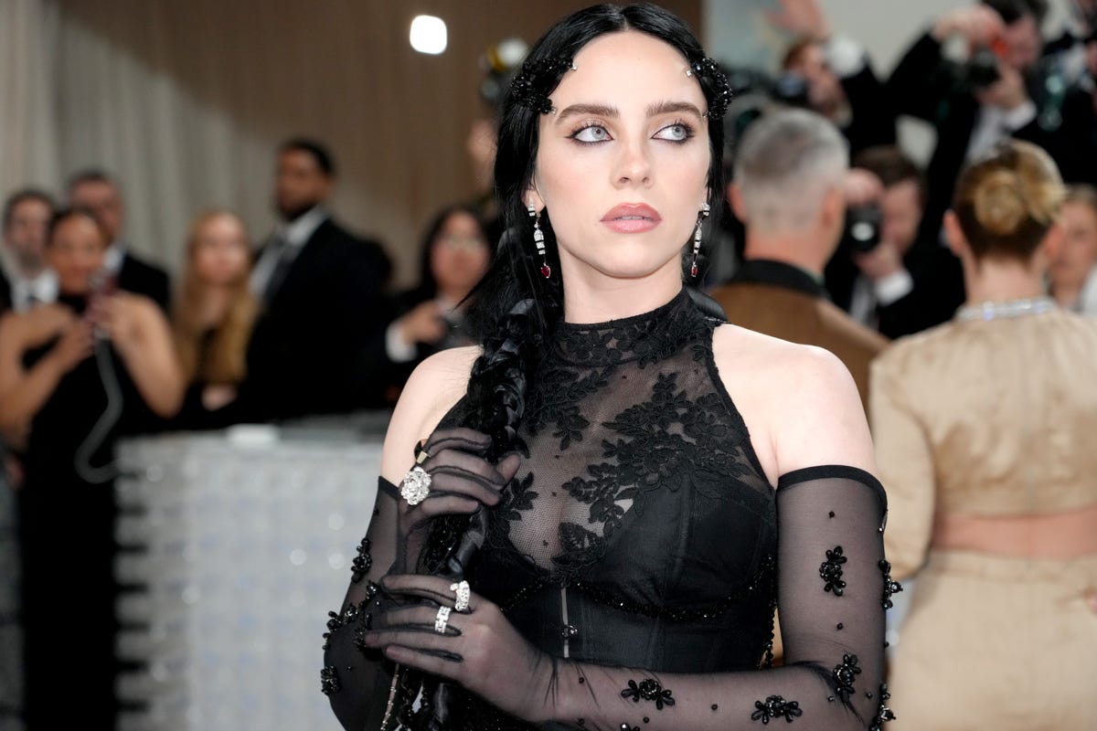 billie eilish met gown