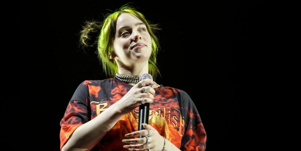Billie eilish hot tits and ass Billie Eilish Opened Up About Why She Covers Her Chest Billie Eilish Style