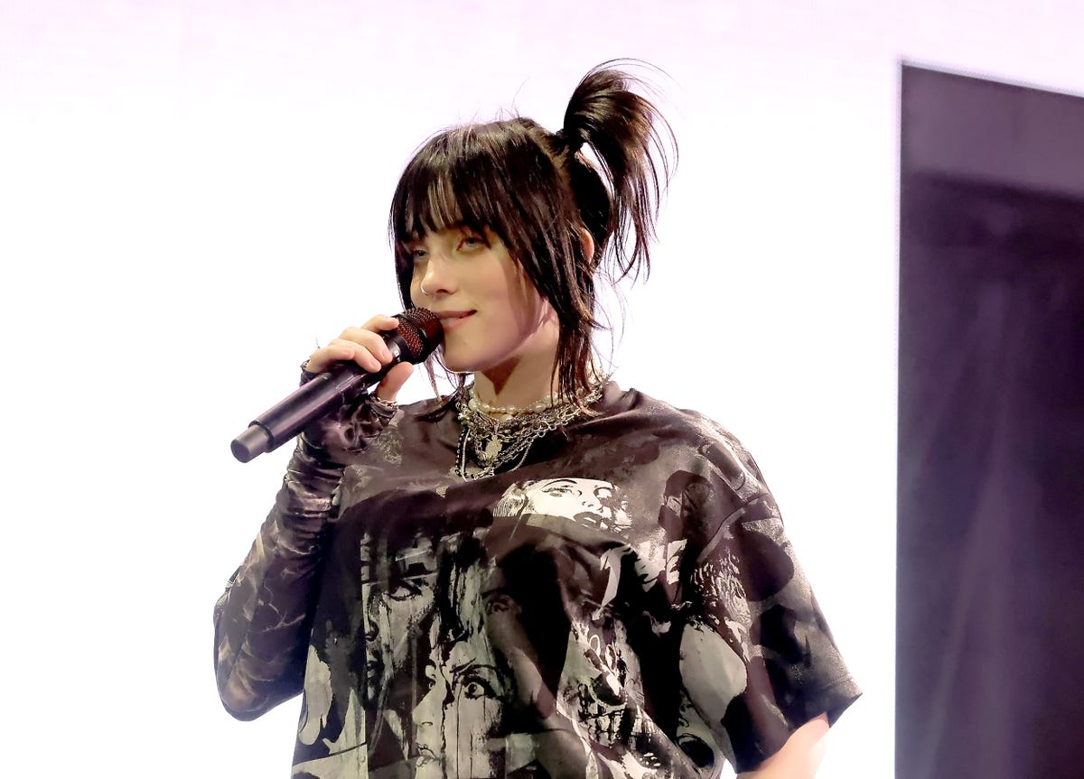 FYI,  Billie Eilish Secretly Used a Body Double During Her Coachella Headliner Performance 👀