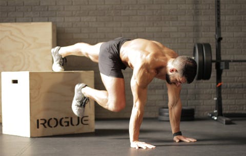 The Lunchtime Workout That Will Torch Fat For the Rest Of the Day