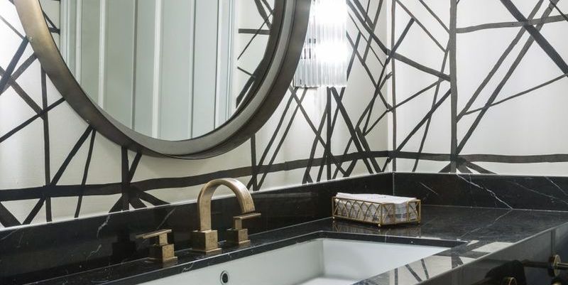 37 Timeless Black and White Bathroom Ideas