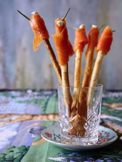bladerdeegstengel gerookte zalm bladerdeegstengel gerookte zalm